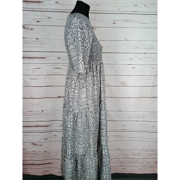Simply Southern Gray Snake Skin Print Dress Smocked Modest Size Medium‎ - Picture 2 of 6